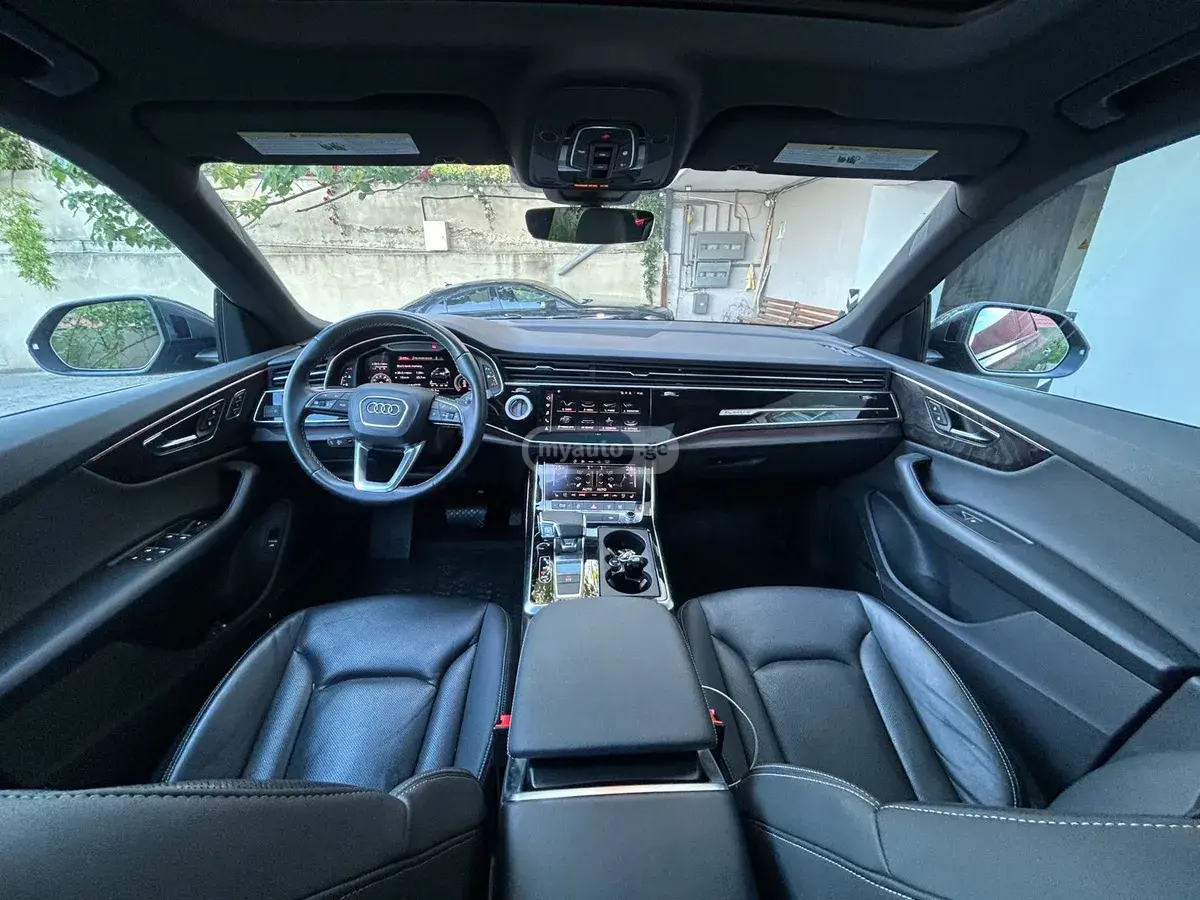 Audi Q8 2021 — photo 2