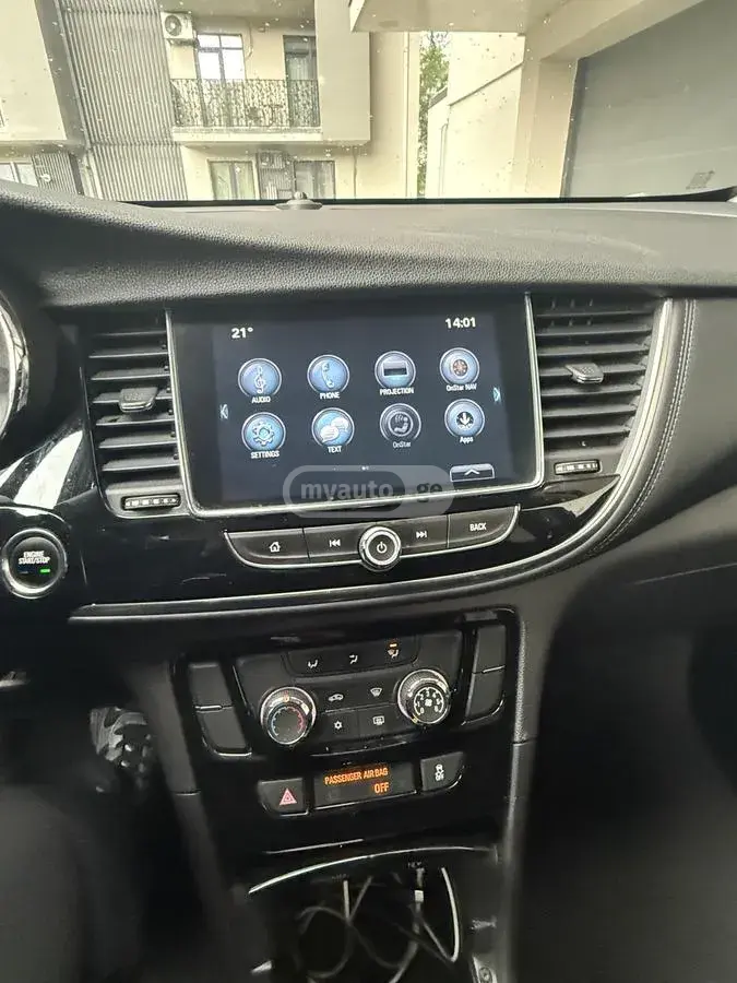 Buick Encore 2017 — photo 2