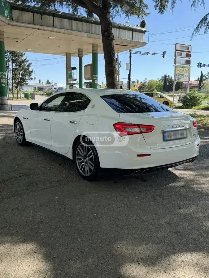 Maserati Ghibli 2015 — photo 2
