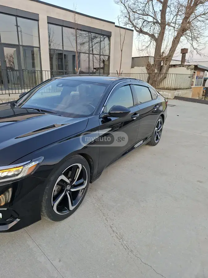 Honda Accord 2020 — photo 2