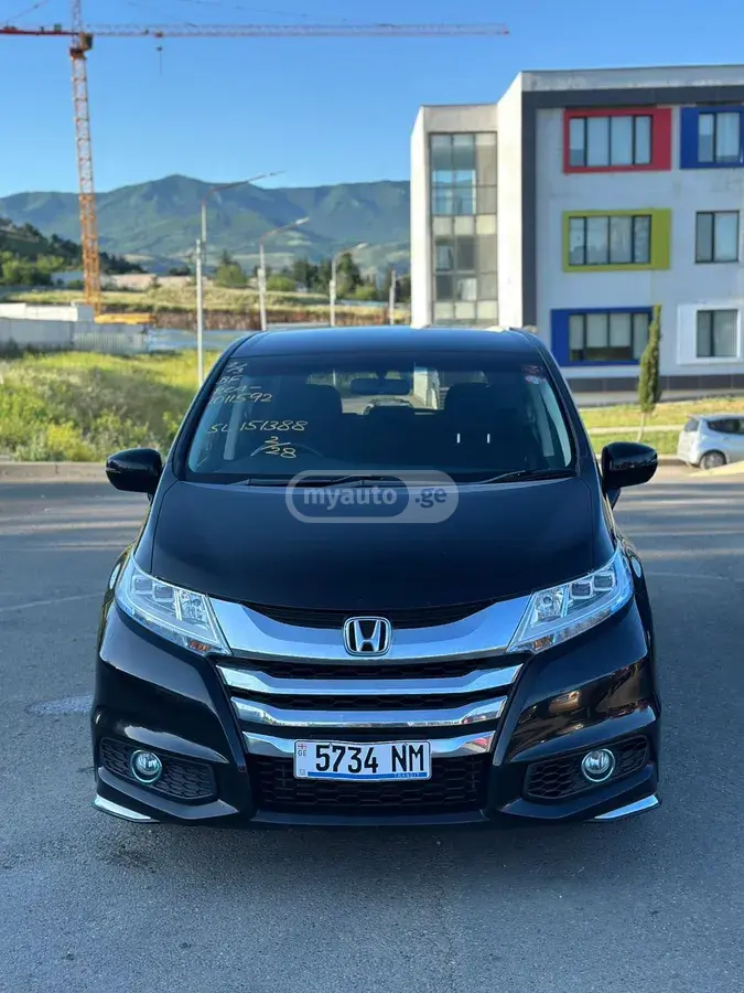 Honda Odyssey 2016 — photo 2