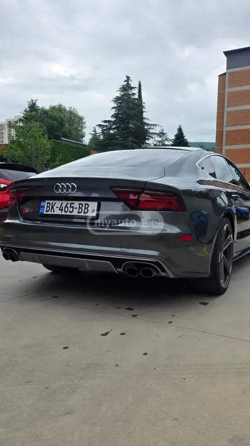 Audi S7 2017 — photo 2