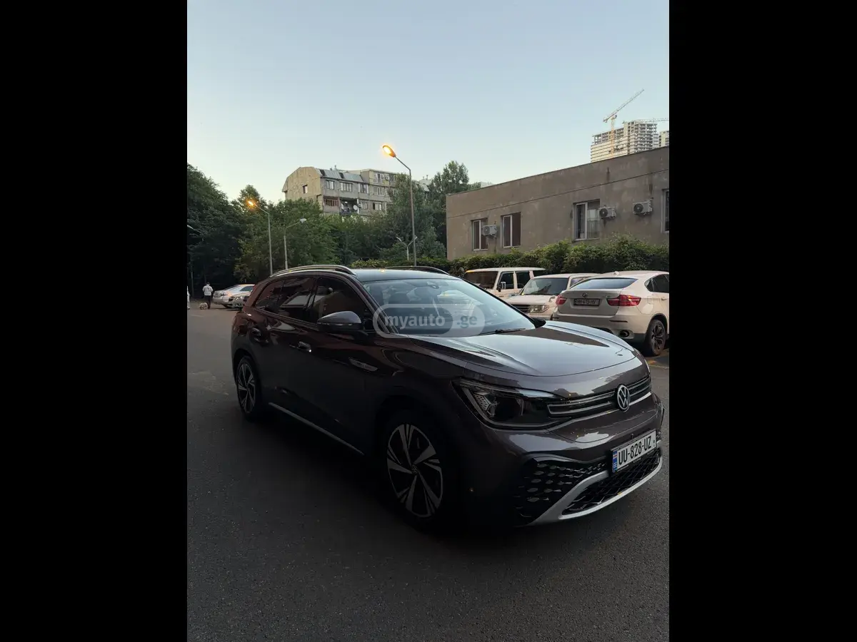 Volkswagen ID 6 2023 — photo 2