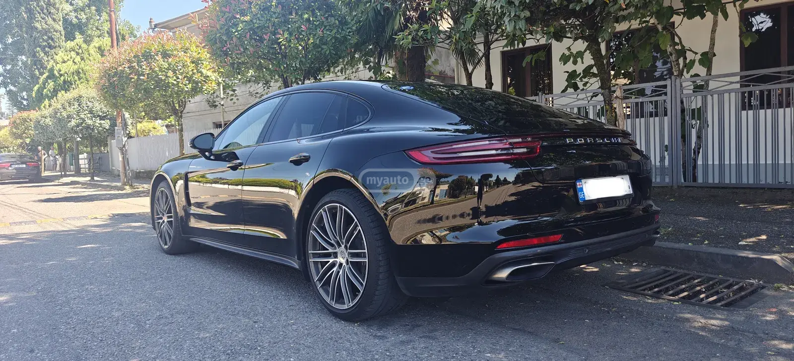Porsche Panamera 2017 — photo 2