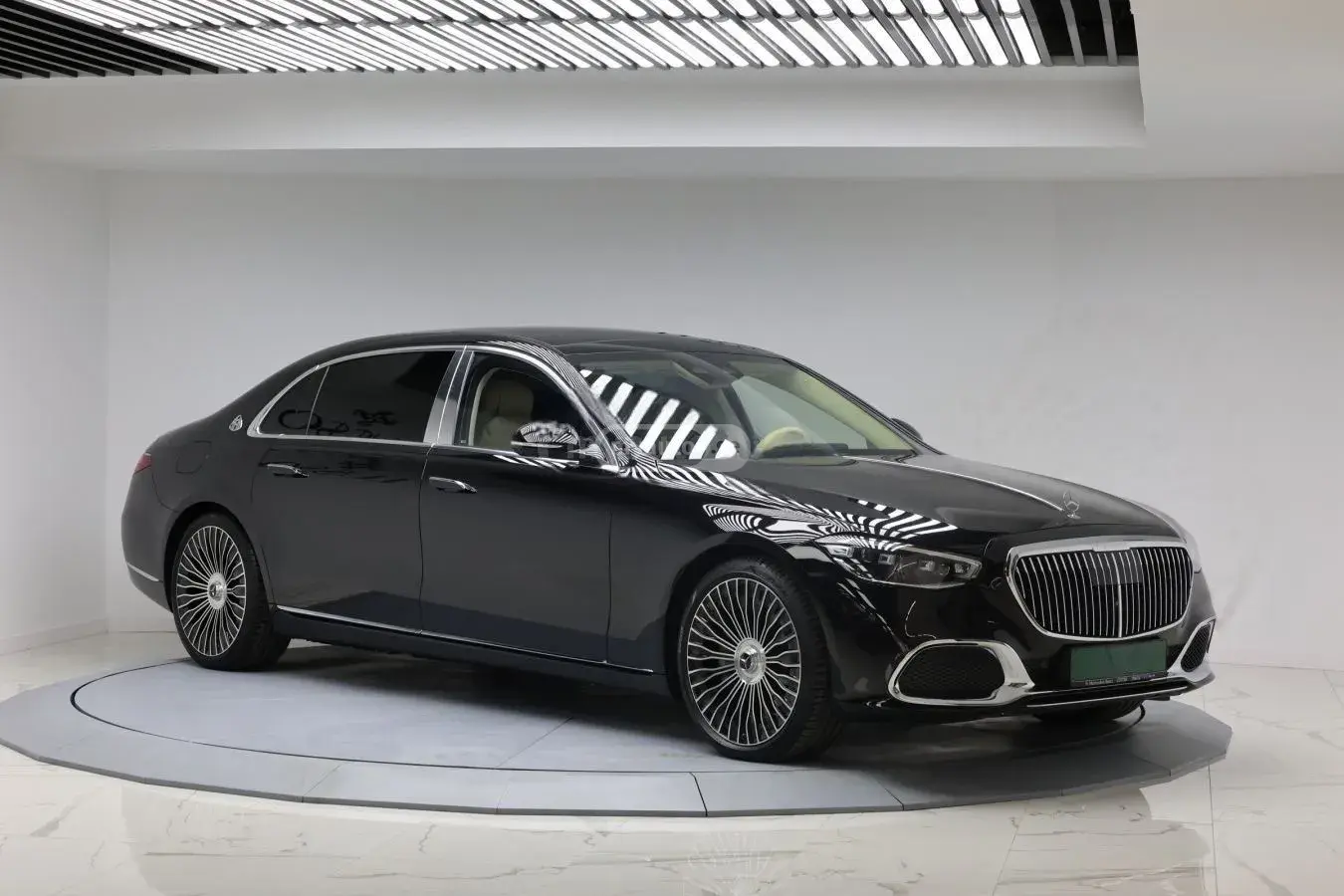 Mercedes-Benz S 600 2026 — photo 2
