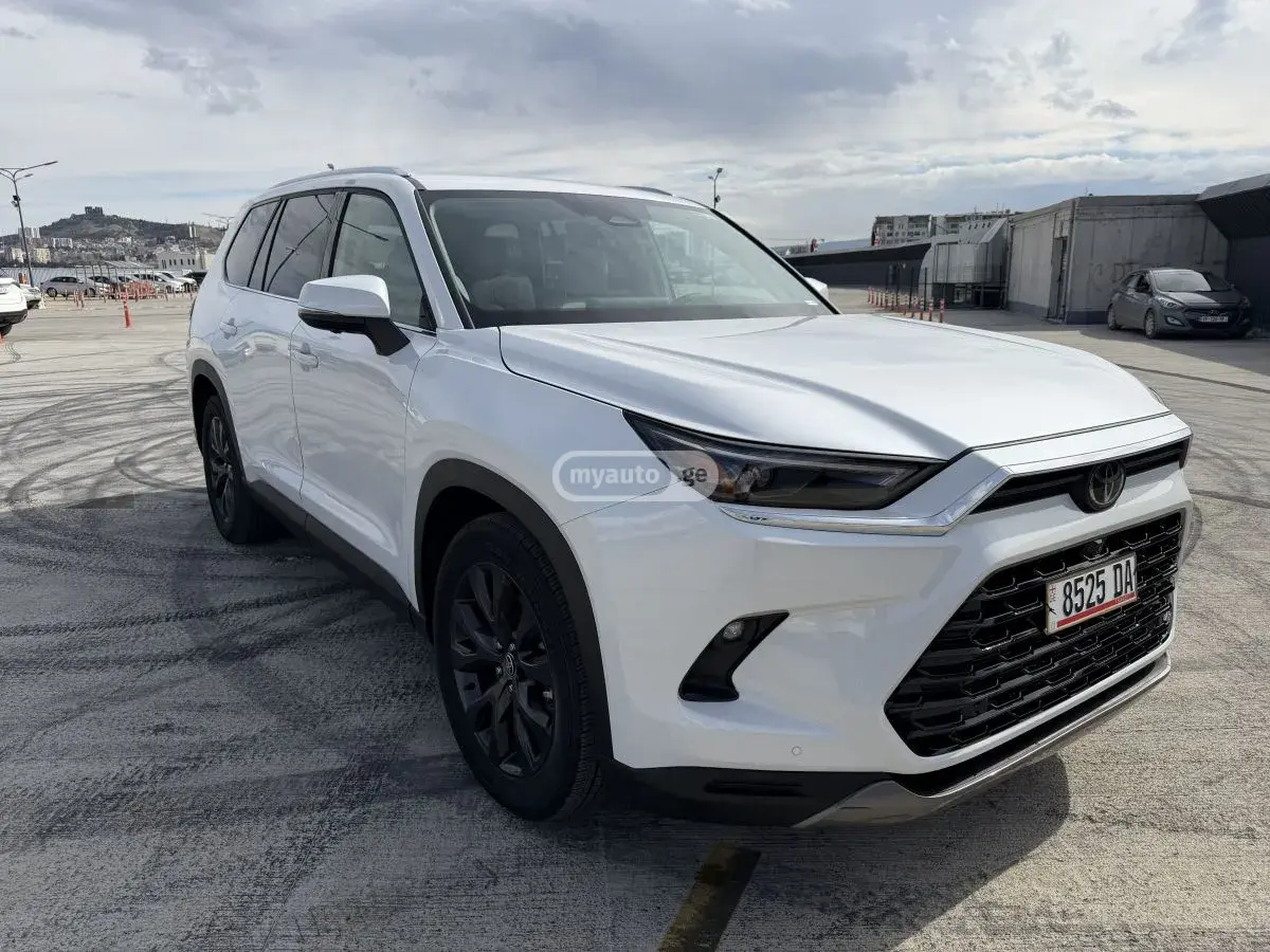 Toyota Grand Highlander 2024 — photo 2