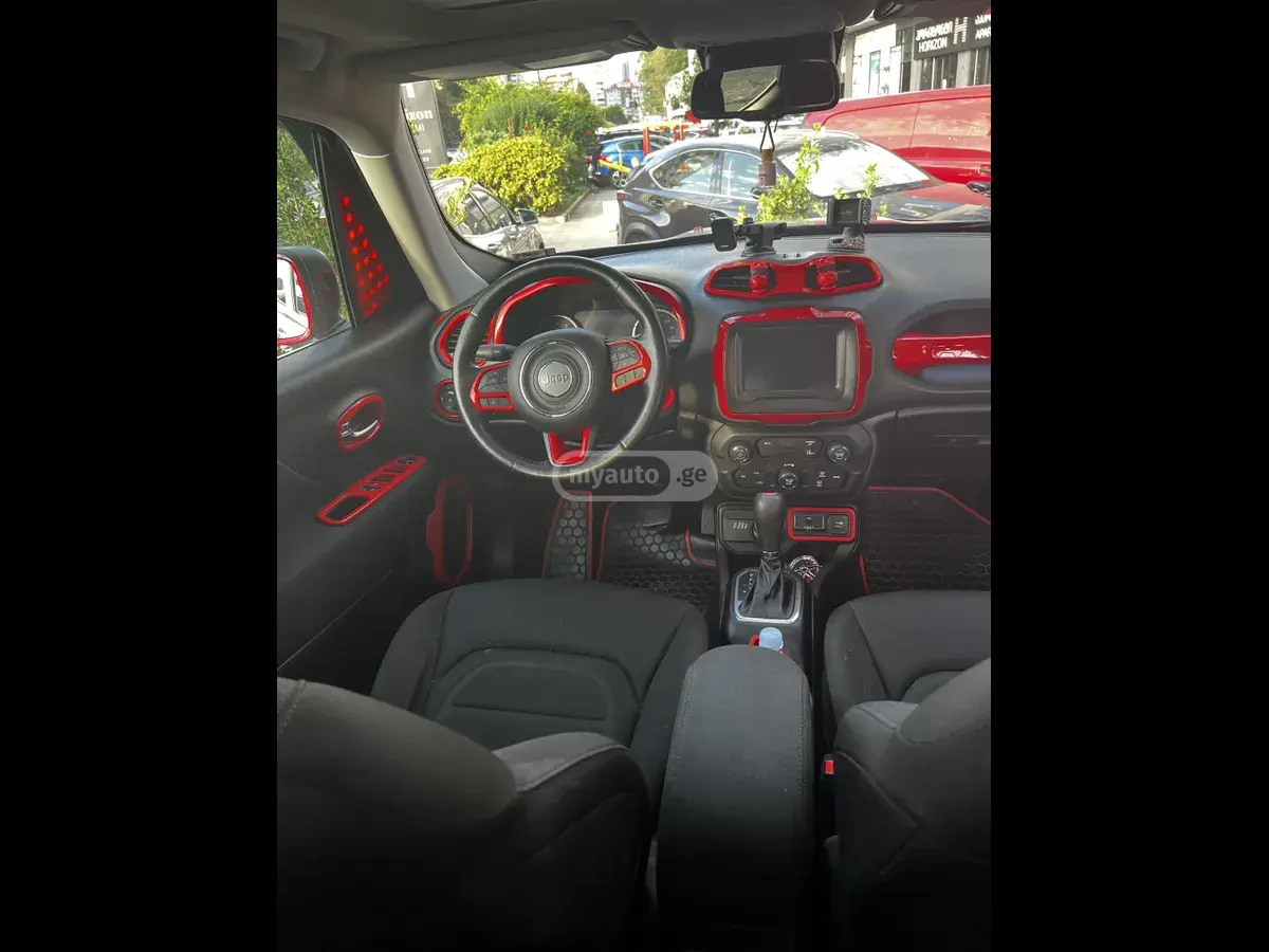 Jeep Renegade 2021 — photo 2