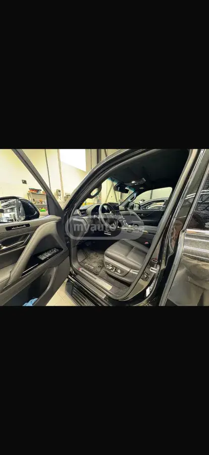 Lexus LX 500 2024 — photo 2