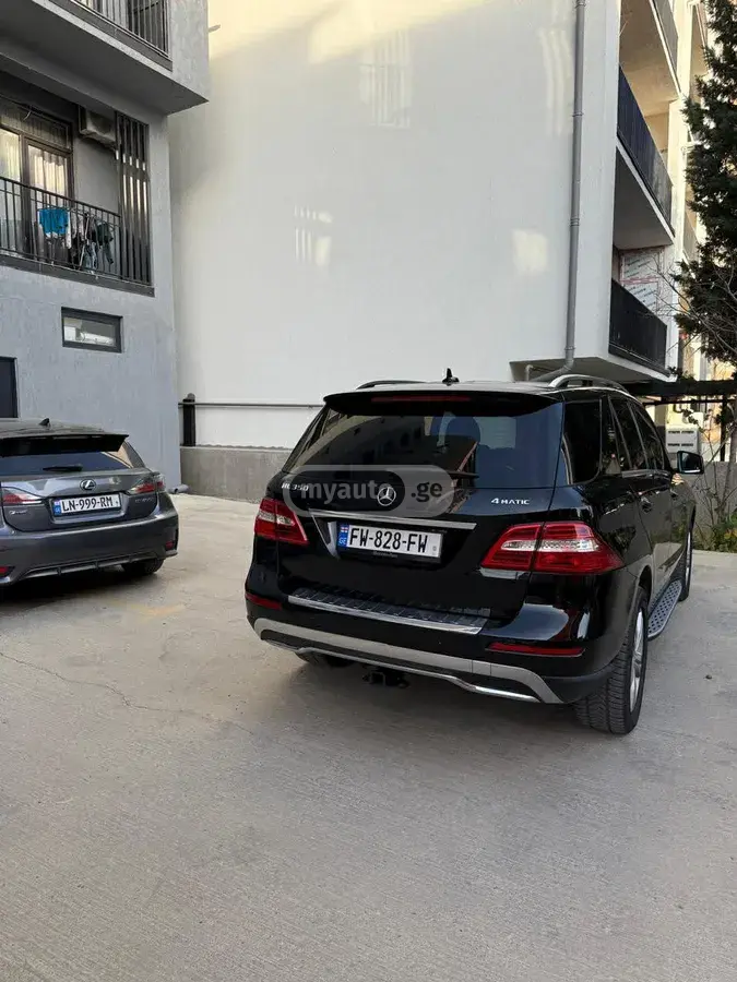 Mercedes-Benz ML 350 2015 — photo 2