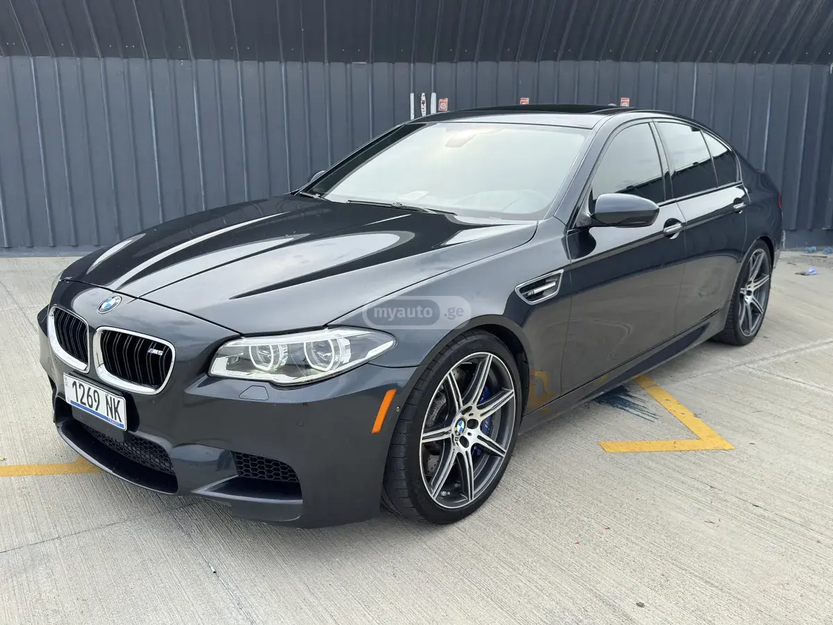 BMW M5