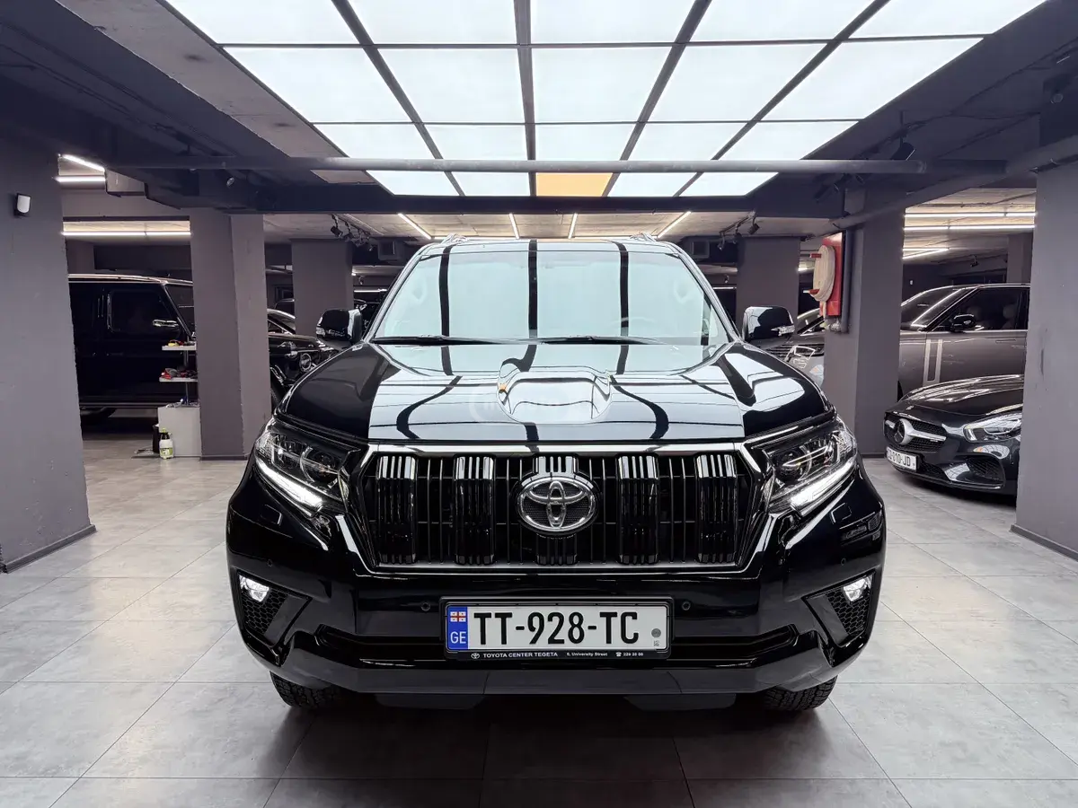 Toyota Land Cruiser Prado 2022 — photo 2