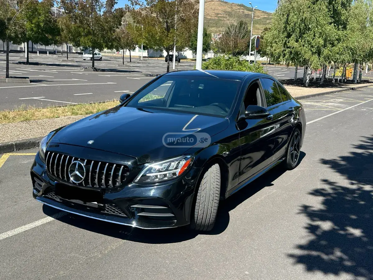 Mercedes-Benz C 300 2021 — photo 2