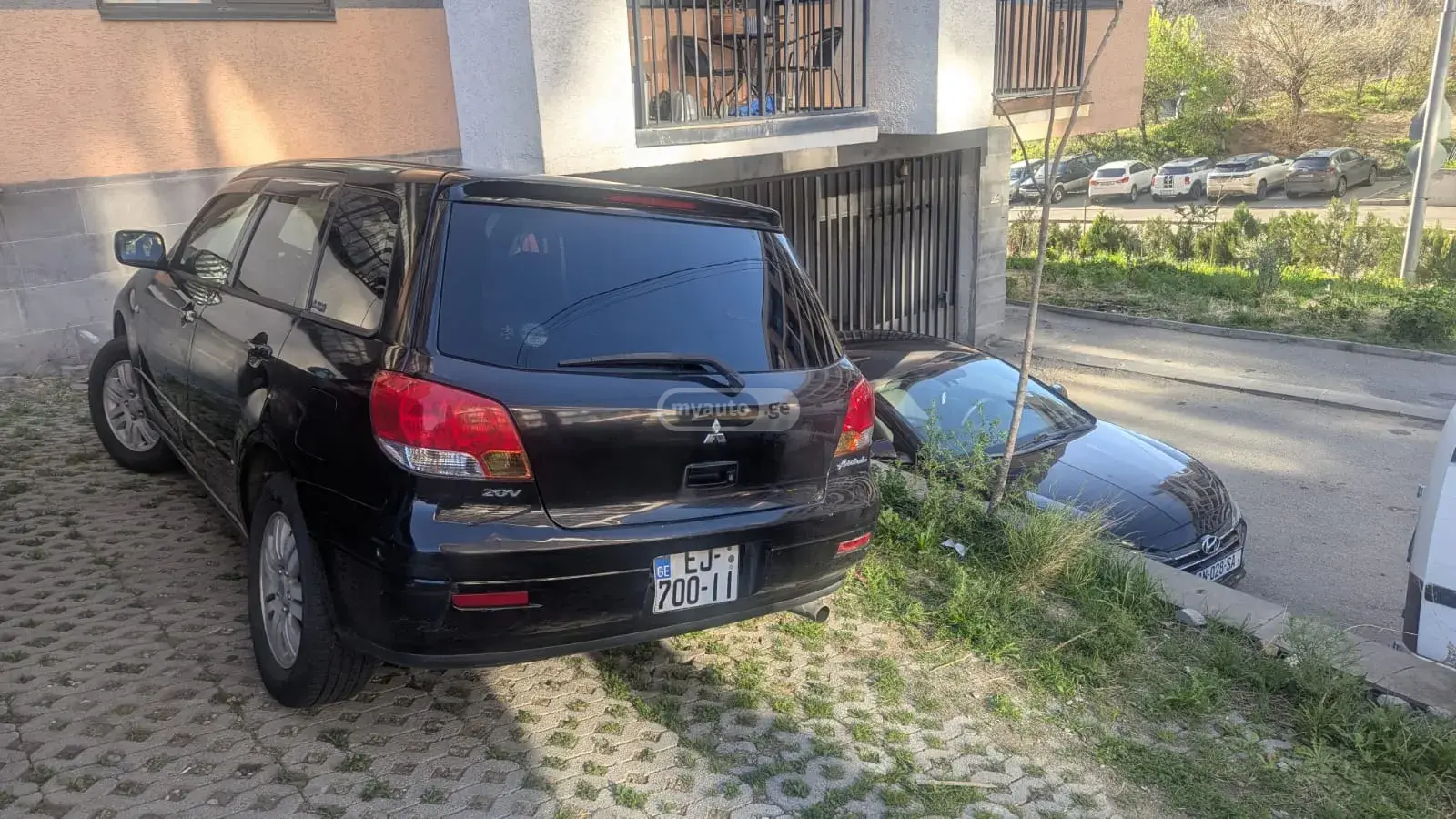 Mitsubishi Airtrek 2001 — photo 2