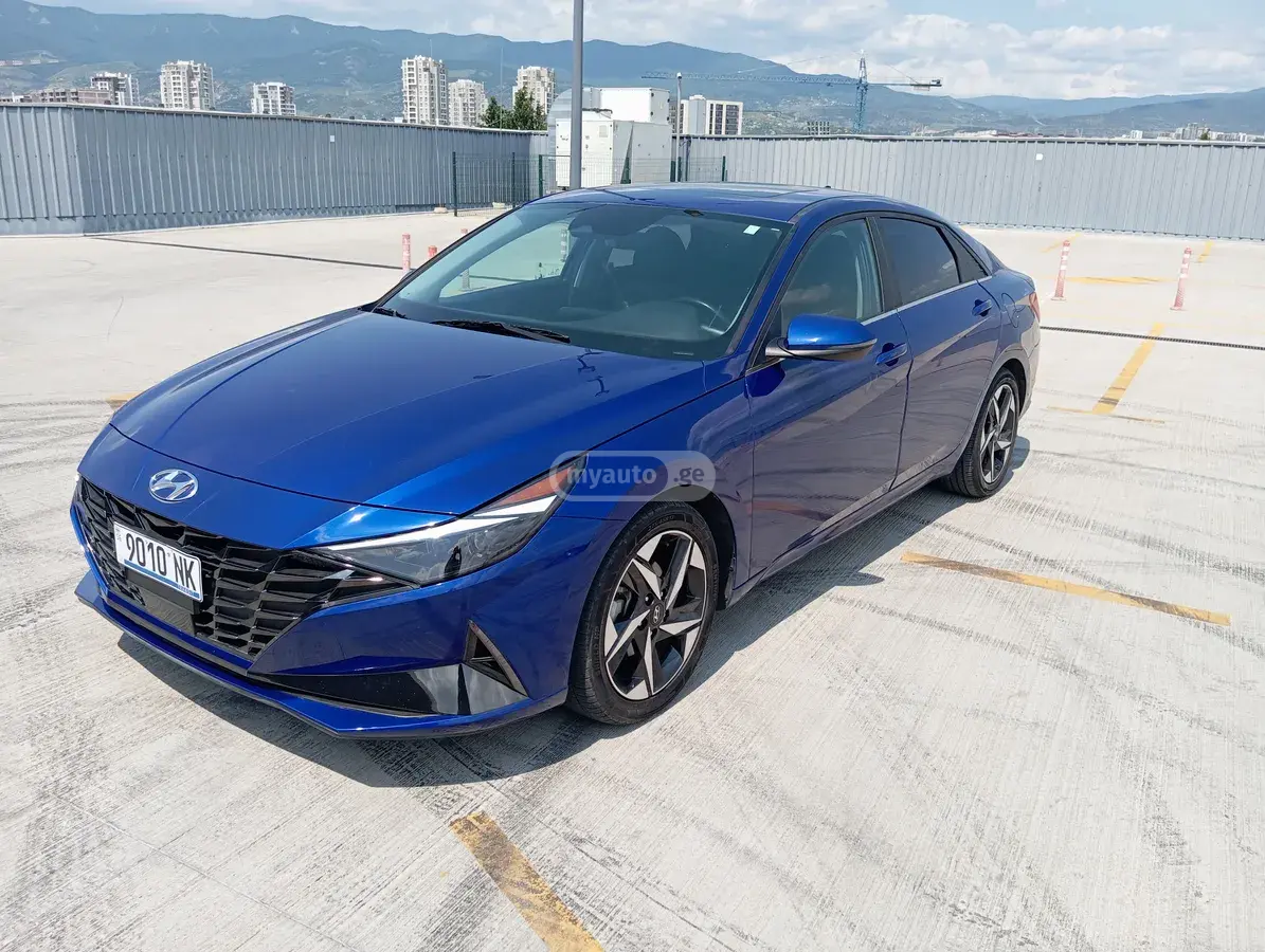 Hyundai Elantra 2022 — photo 2