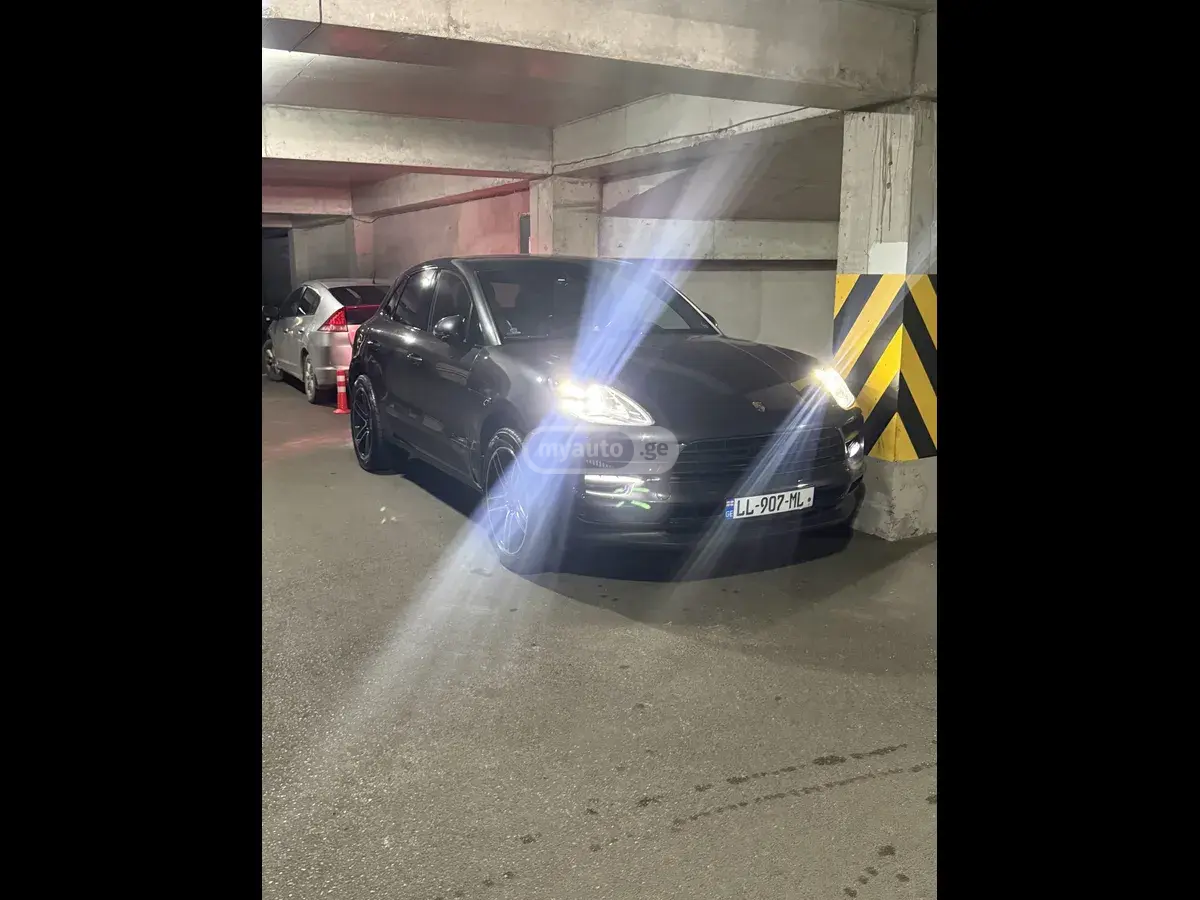 Porsche Macan 2020 — photo 2