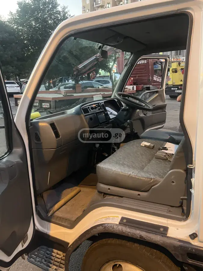 Mitsubishi Canter