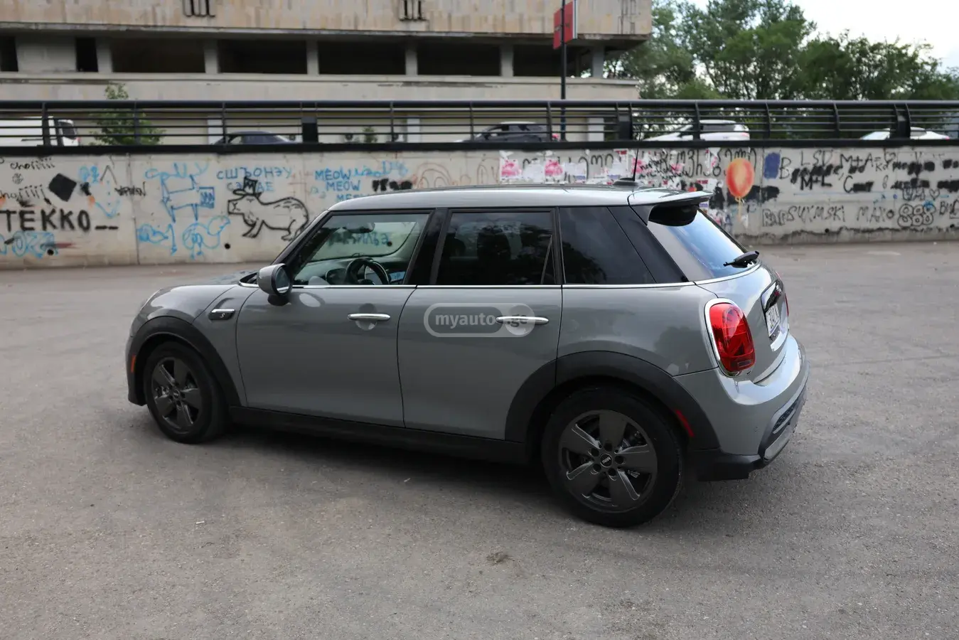 Mini Cooper 2021 — photo 2