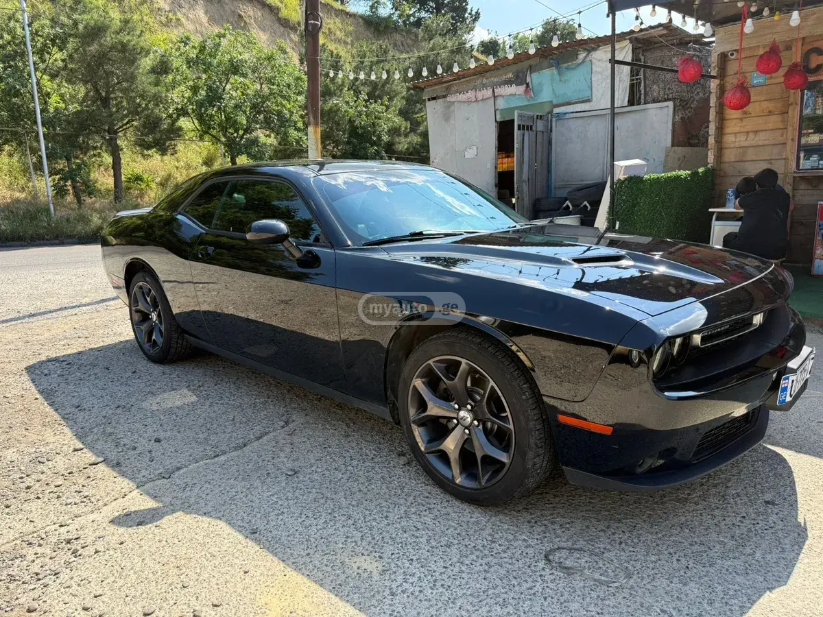 Dodge Challenger