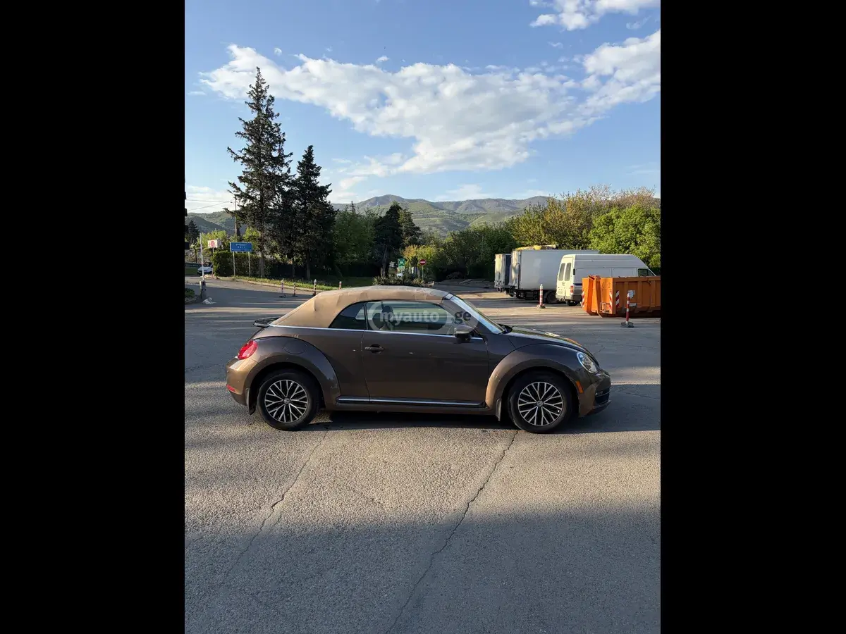 Volkswagen Beetle 2014 — photo 2