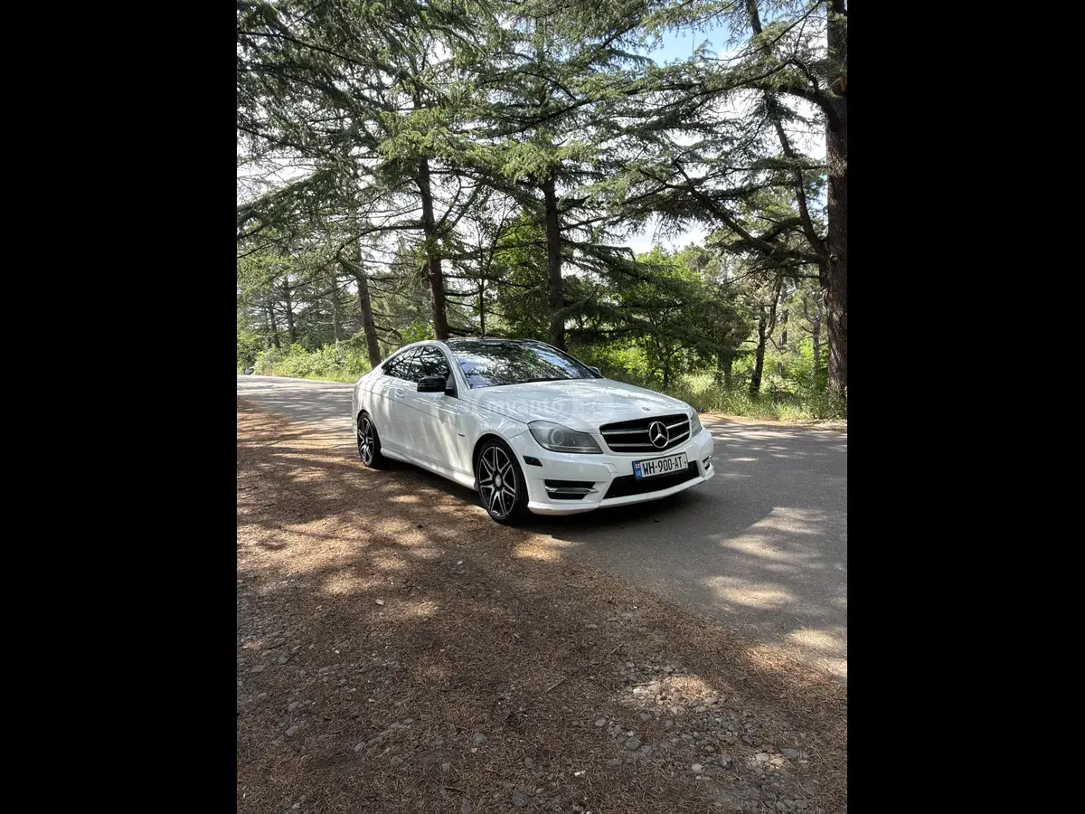 Mercedes-Benz C 250 2013 — photo 2