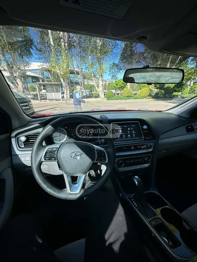 Hyundai Sonata 2019 — photo 2