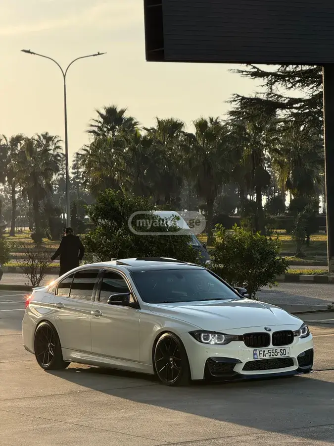 BMW 328 2013 — photo 2