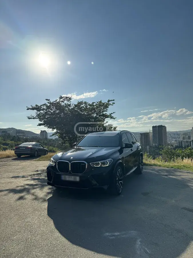 BMW X5 M 2021 — photo 2