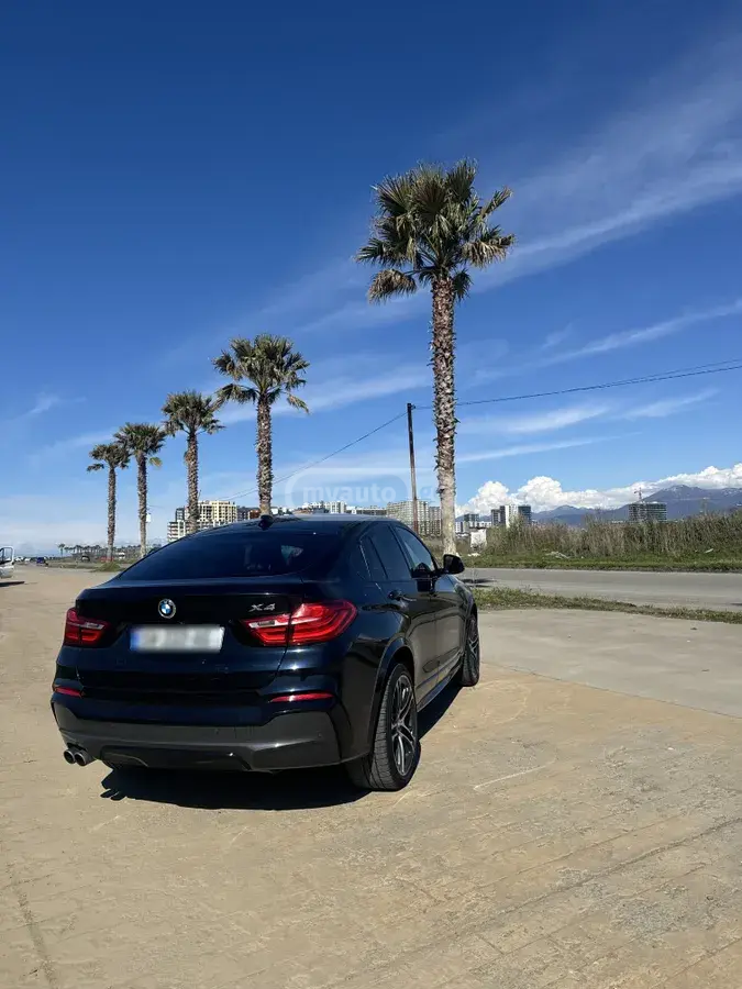 BMW X4 2017 — photo 2