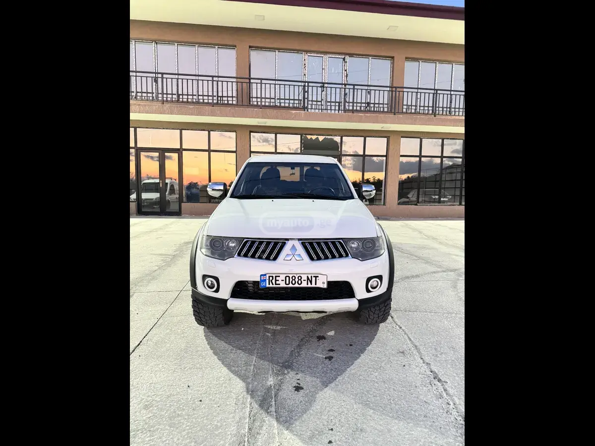 Mitsubishi L 200