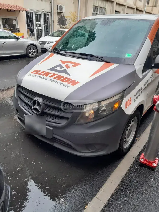 Mercedes-Benz Metris Cargo Van