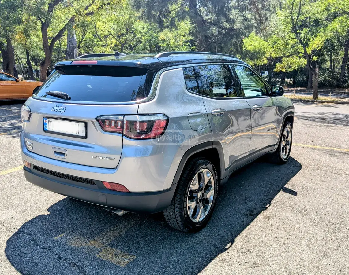 Jeep Compass 2018 — photo 2