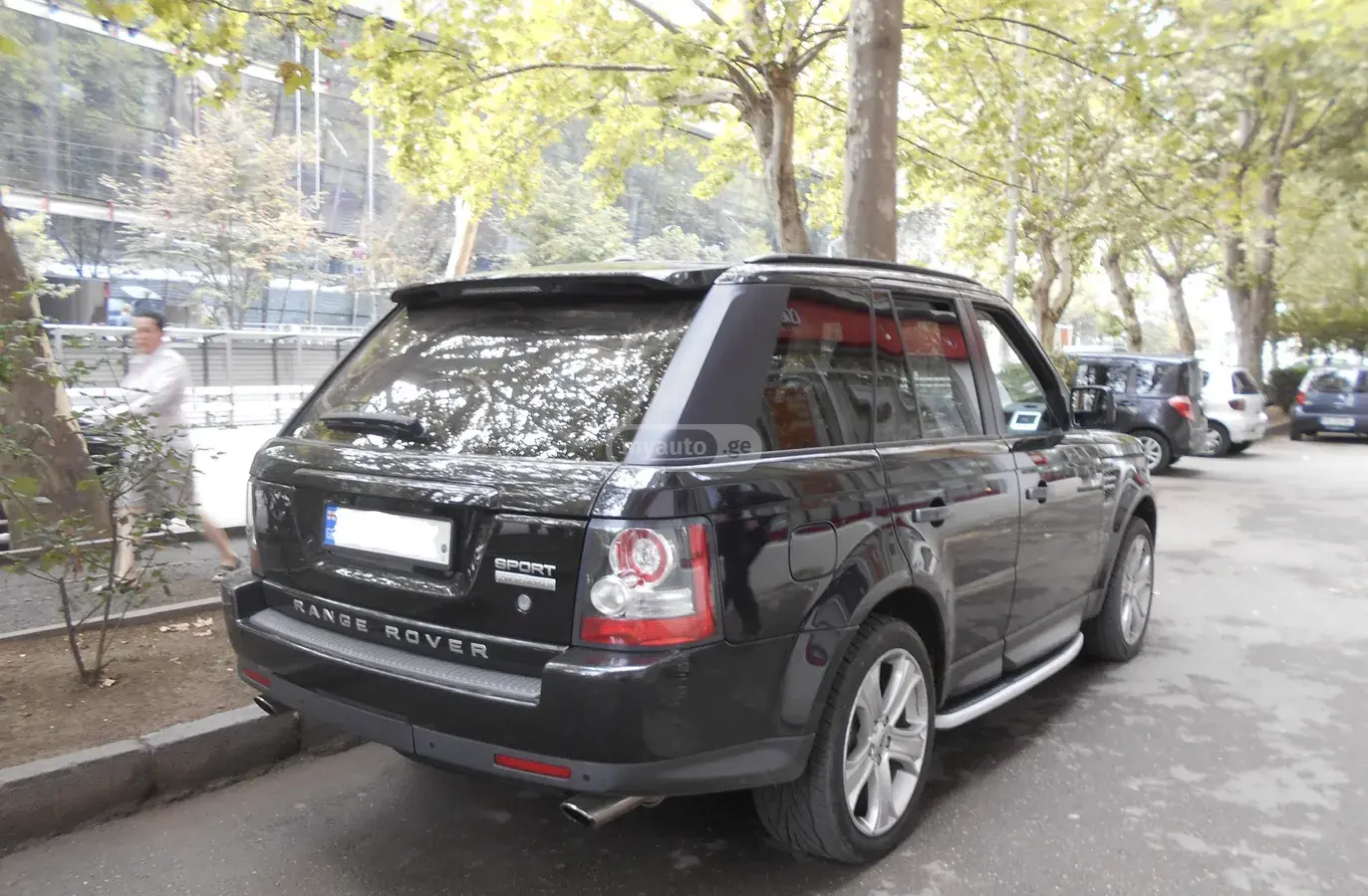 Land Rover Range Rover Sport 2011 — photo 2