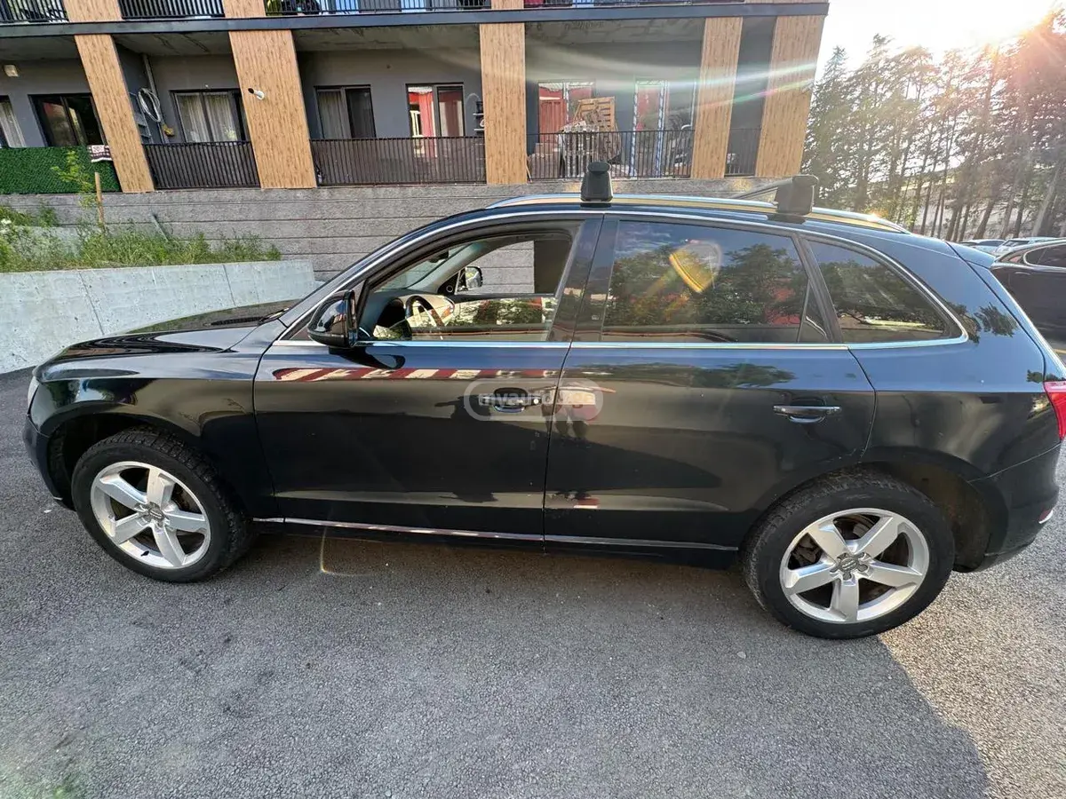 Audi Q5 2012 — photo 2