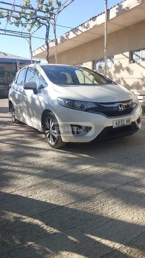 Honda Fit 2016 — photo 2