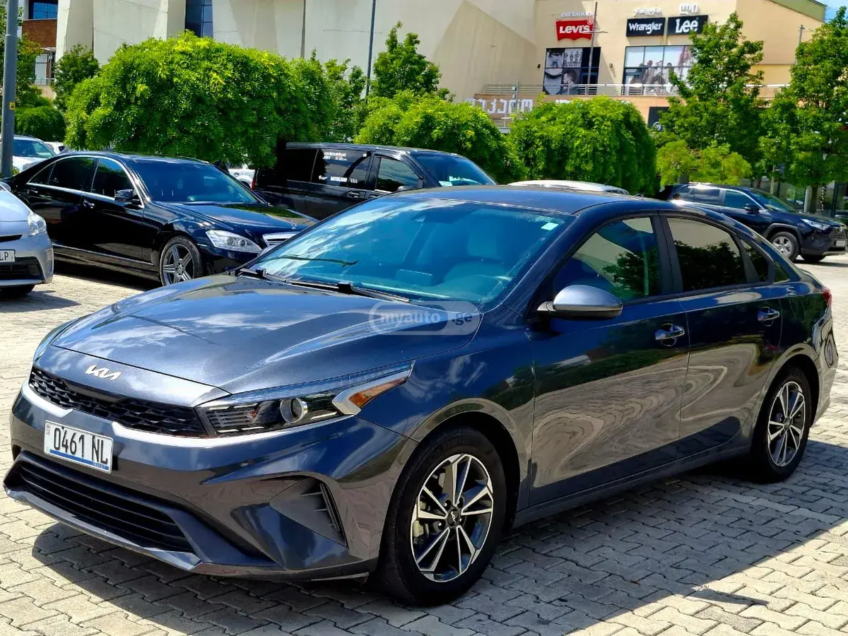 Kia Forte 2022 — photo 2