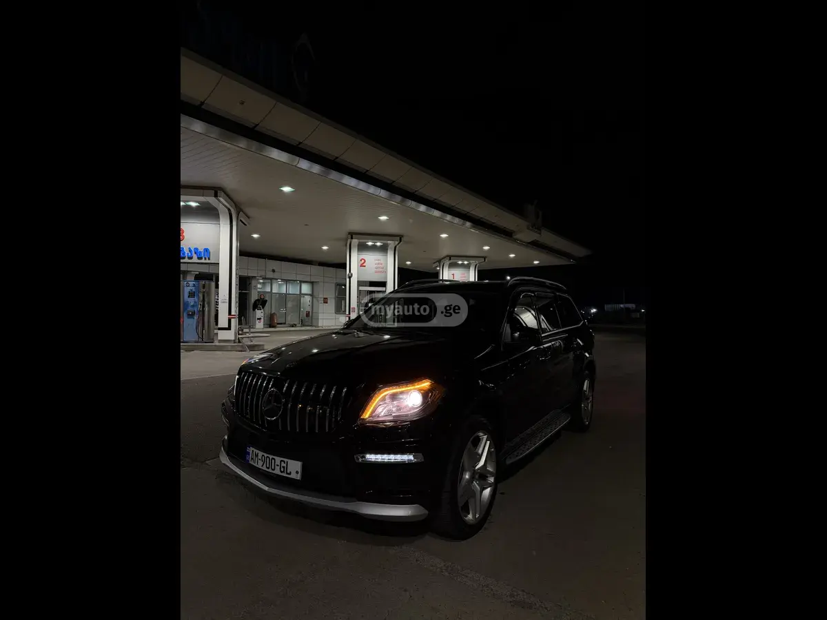Mercedes-Benz GL 550 2014 — photo 2