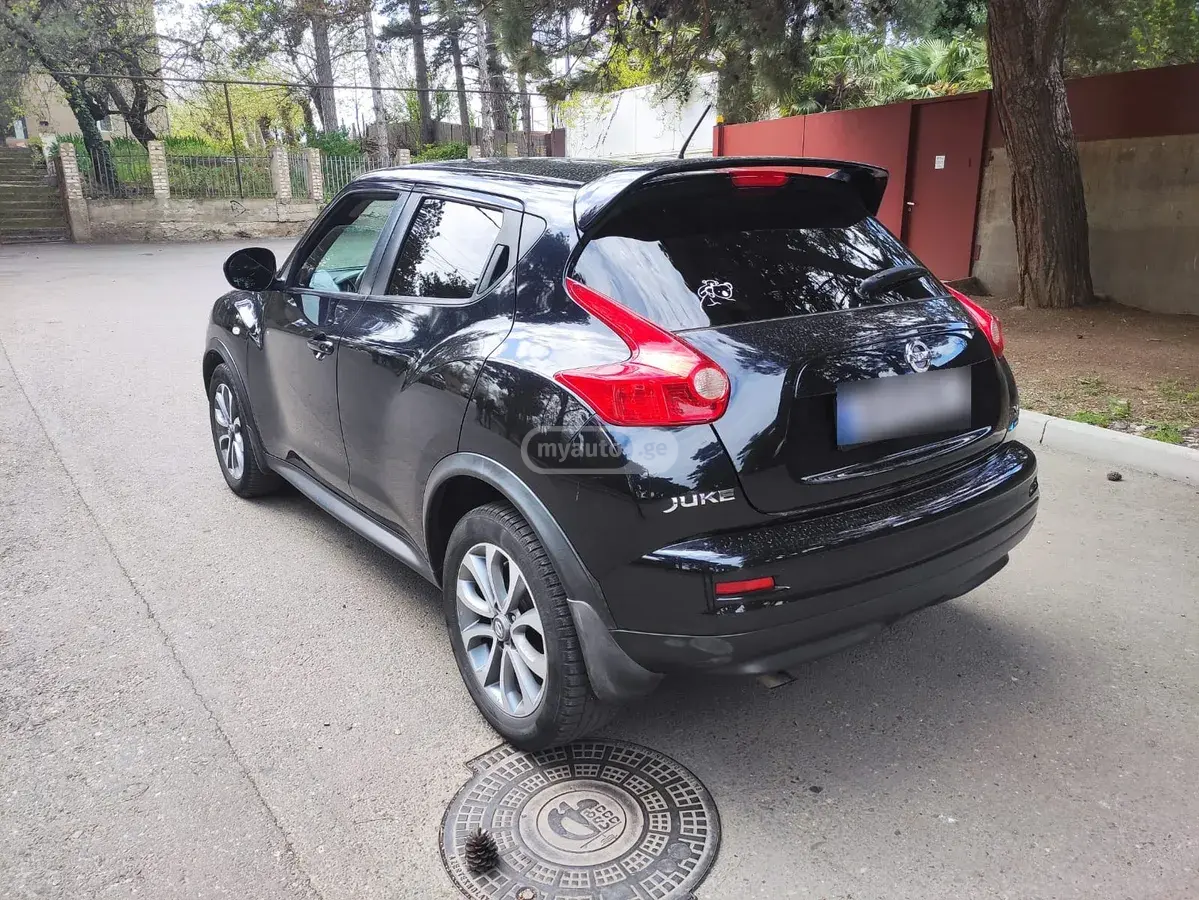 Nissan Juke 2012 — photo 2