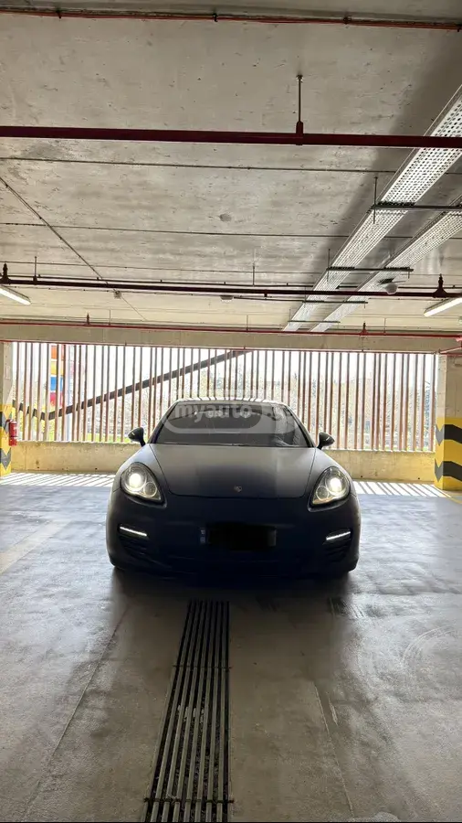 Porsche Panamera 2010 — photo 2