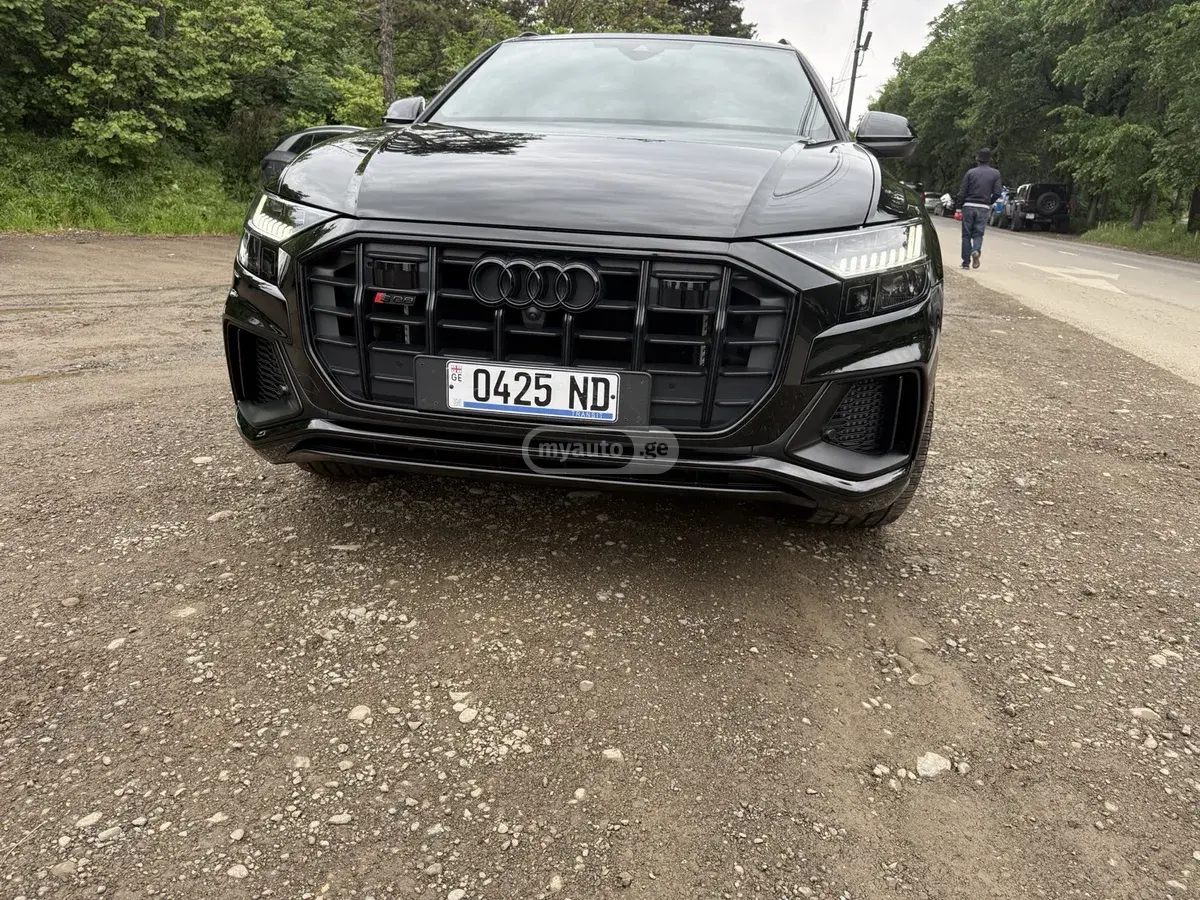 Audi SQ8