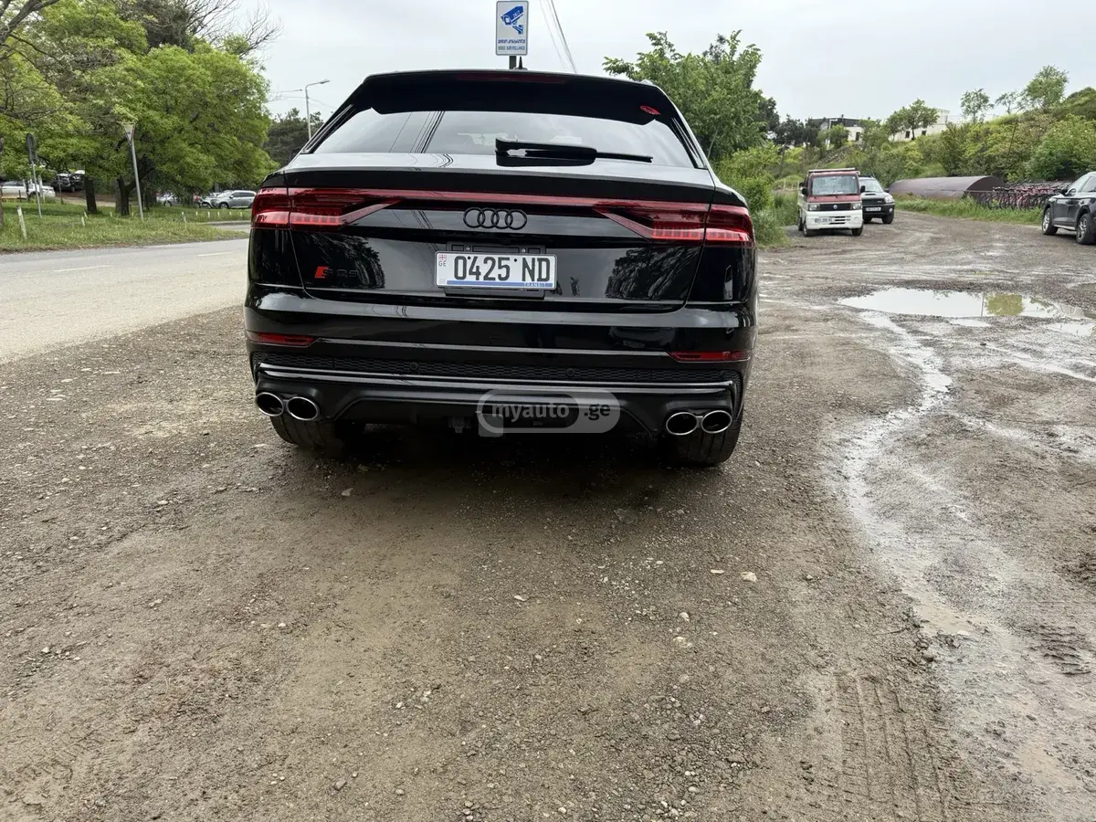 Audi SQ8 2023 — photo 2