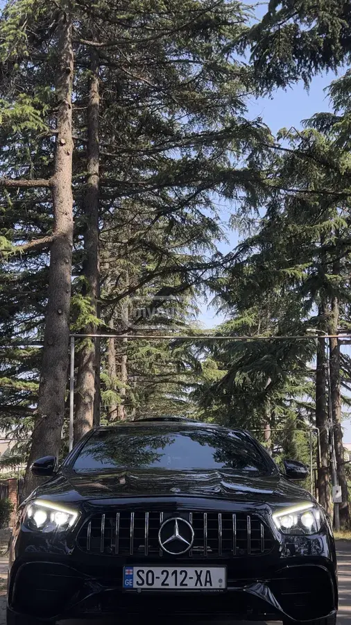 Mercedes-Benz E 300