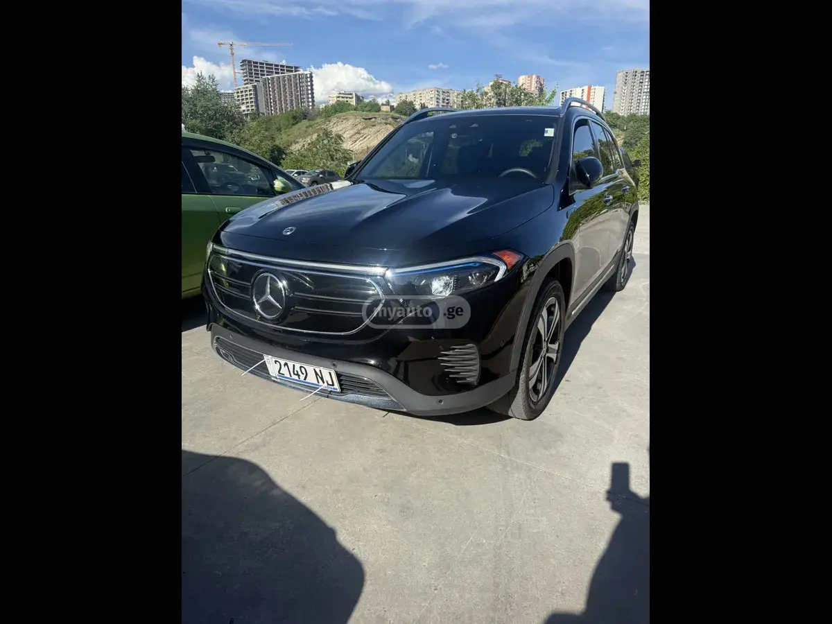 Mercedes-Benz EQB 350