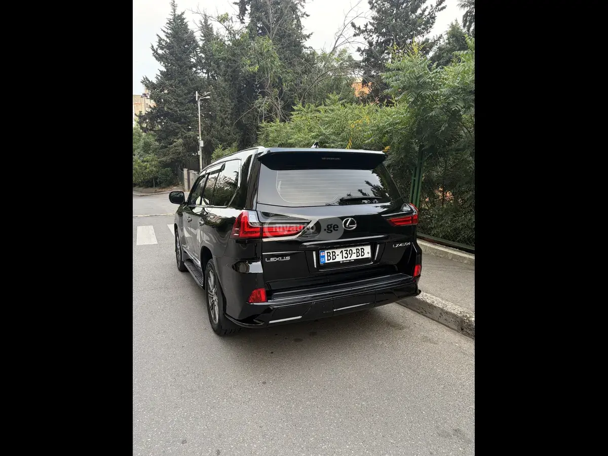 Lexus LX 450 2017 — photo 2