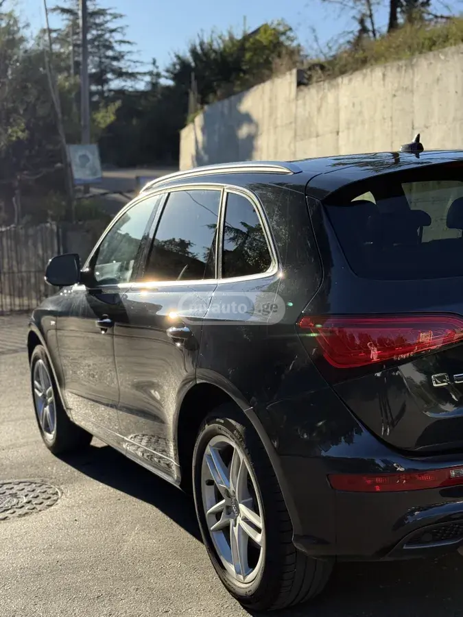 Audi Q5 2015 — photo 2
