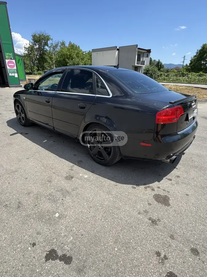 Audi A4 2007 — photo 2