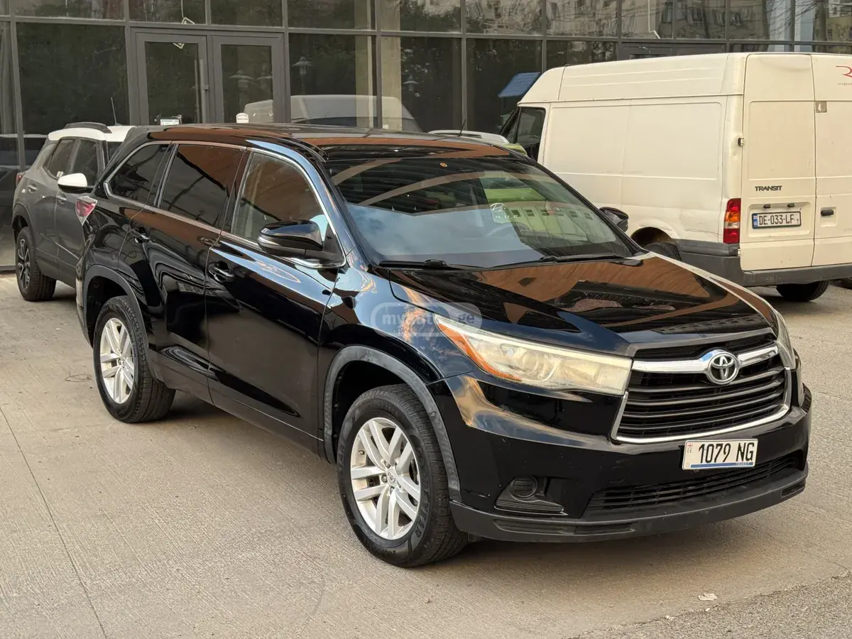 Toyota Highlander 2015 — photo 2