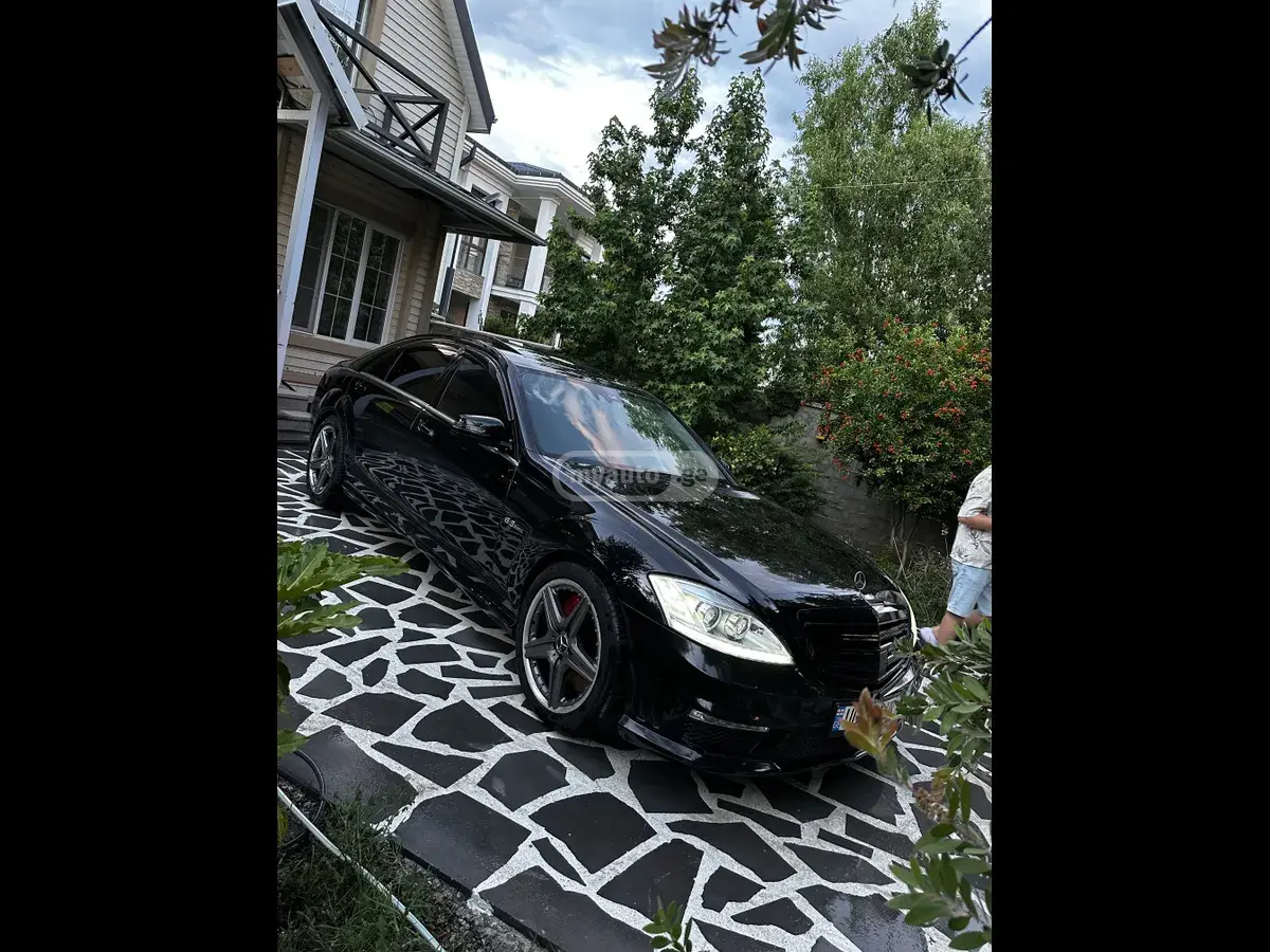Mercedes-Benz S 63 AMG