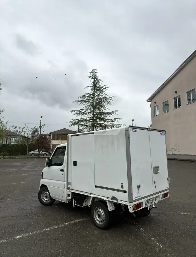 Mitsubishi Minicub 2013 — photo 2