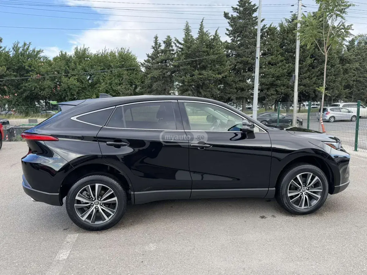 Toyota Venza 2021 — photo 2