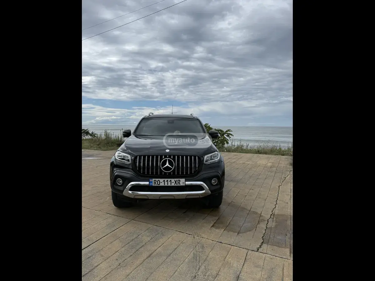 Mercedes-Benz X 350